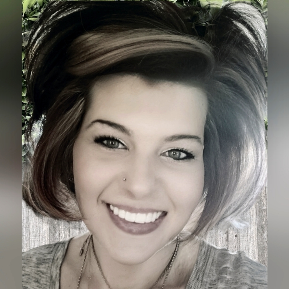 Meet your Posher, Misti